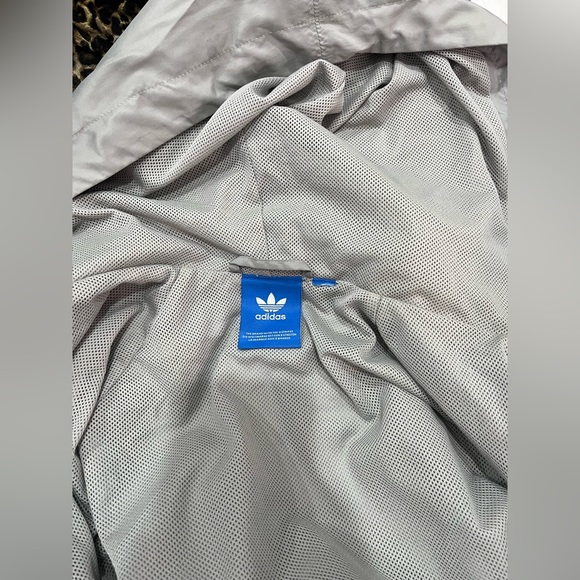 Adidas zip up Windbreaker SIZE-L - Picture 3 of 5